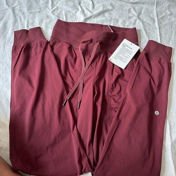 Lululemon Athletica Burgundy Track Joggers with Tapered Fit - Picture 4 of 10